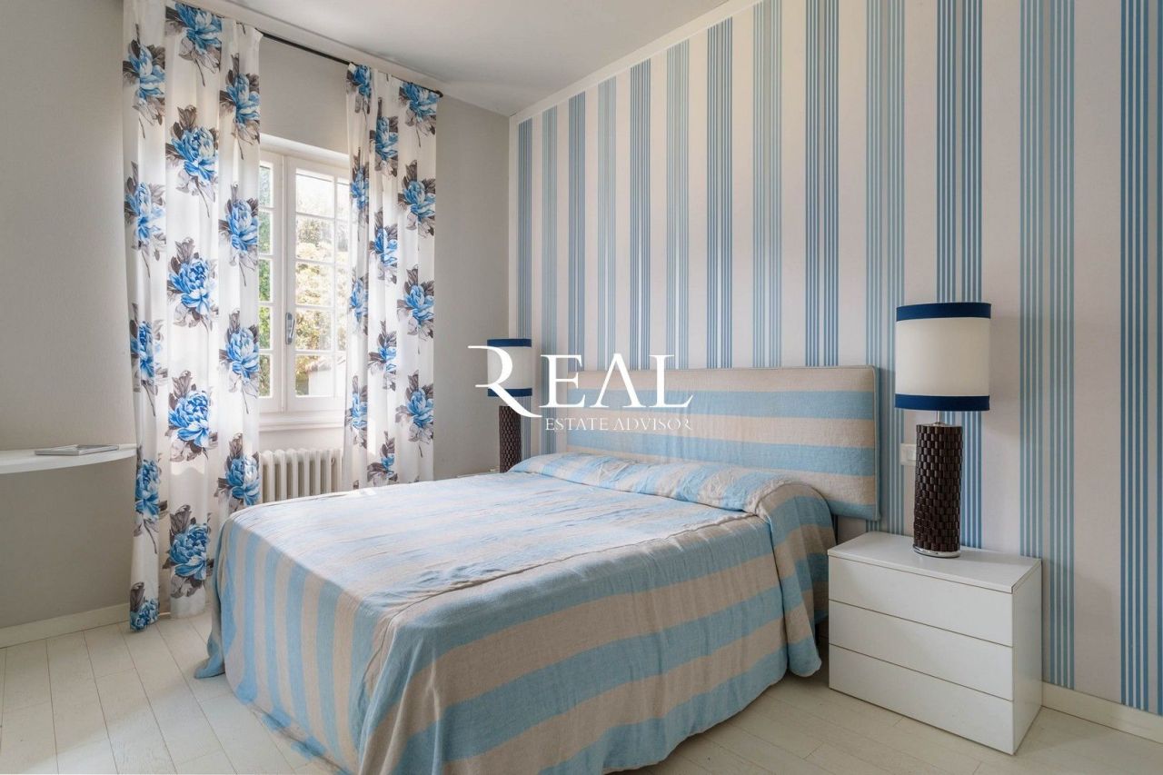 Вилла в Форте деи Марми, Италия, 400 м² - фото 17