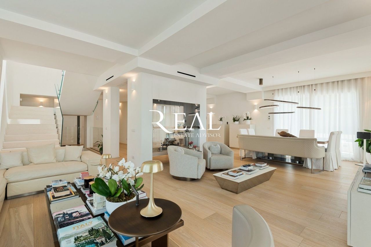 Вилла в Форте деи Марми, Италия, 420 м² - фото 10