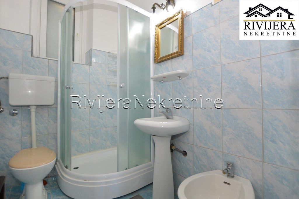 Квартира в Херцег-Нови, Черногория, 73 м² - фото 12