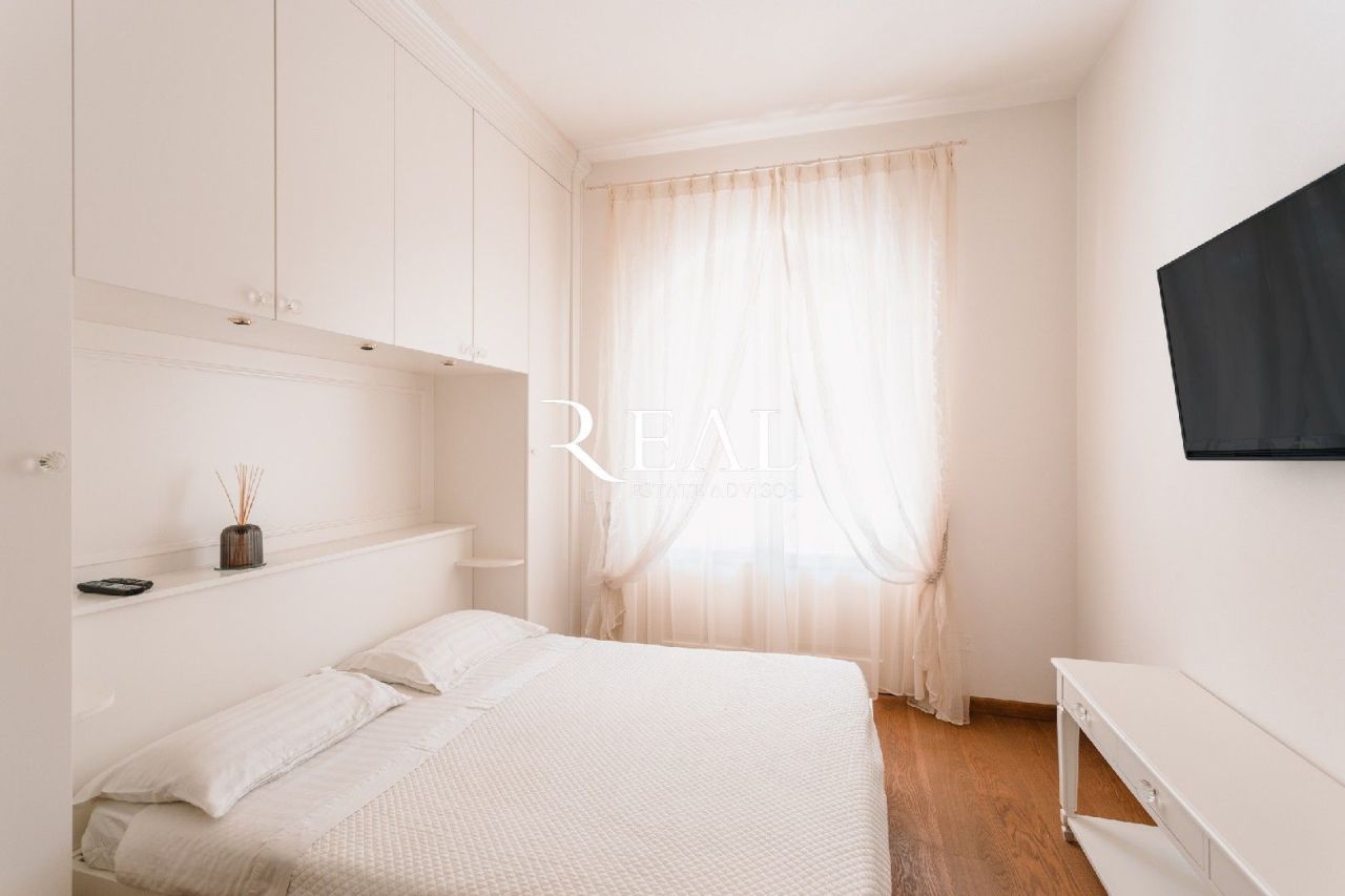 Вилла в Форте деи Марми, Италия, 400 м² - фото 9