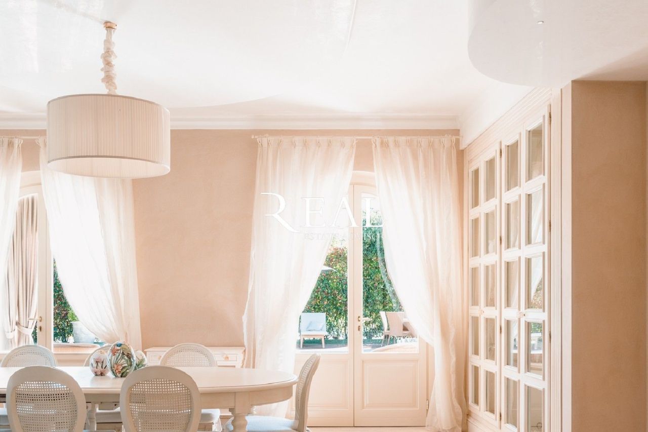 Вилла в Форте деи Марми, Италия, 400 м² - фото 6