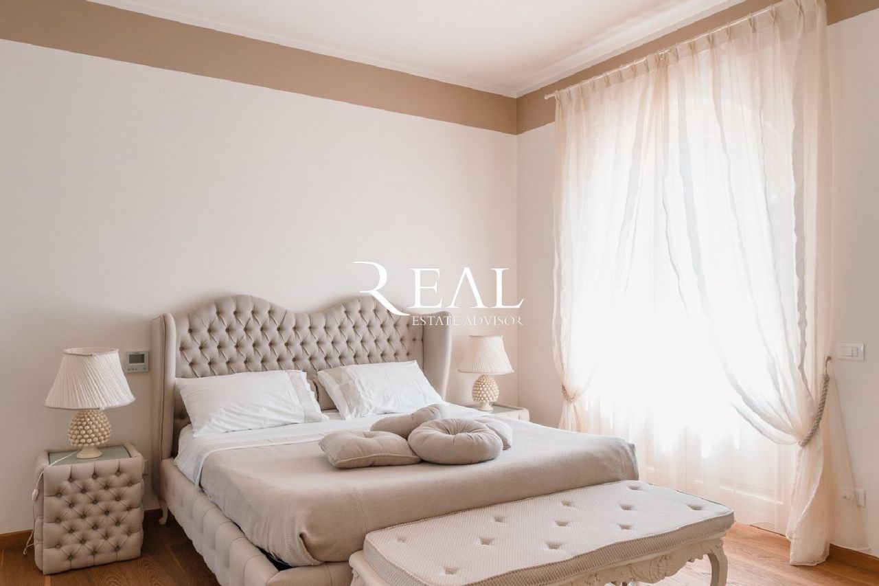 Вилла в Форте деи Марми, Италия, 400 м² - фото 10