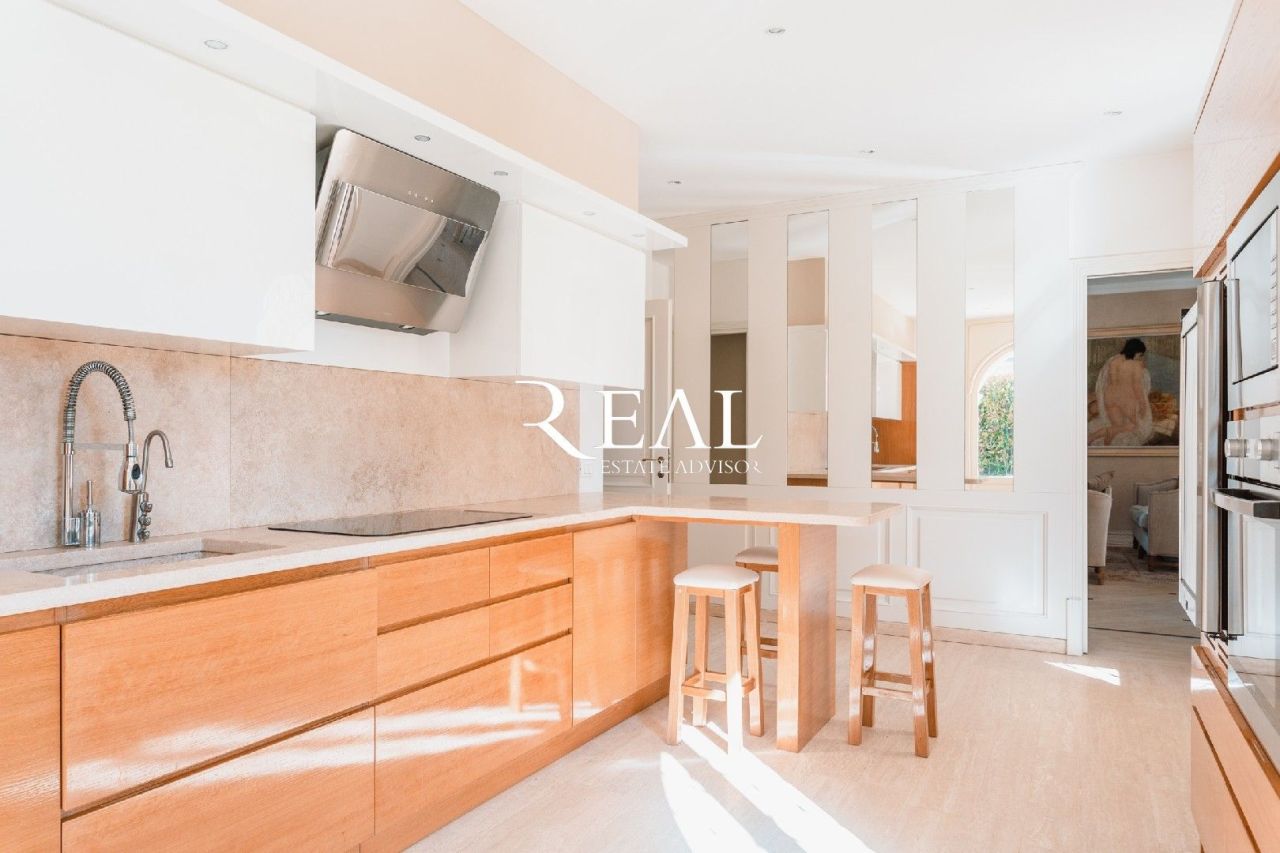 Вилла в Форте деи Марми, Италия, 400 м² - фото 8