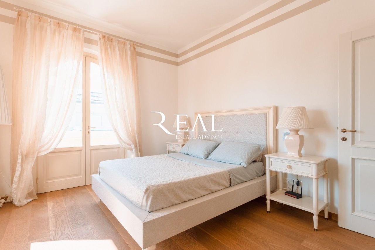 Вилла в Форте деи Марми, Италия, 400 м² - фото 13