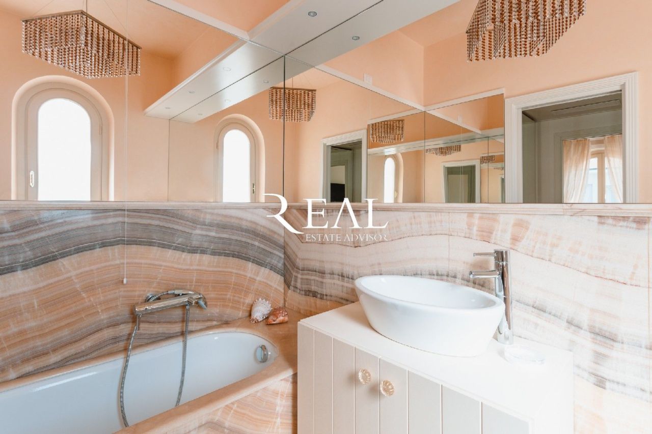 Вилла в Форте деи Марми, Италия, 400 м² - фото 14