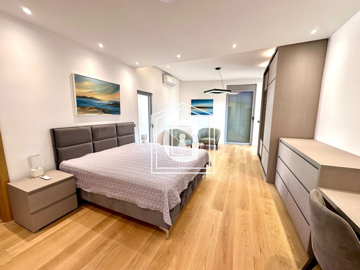 Вилла в Кримовице, Черногория, 740 м² - фото 6