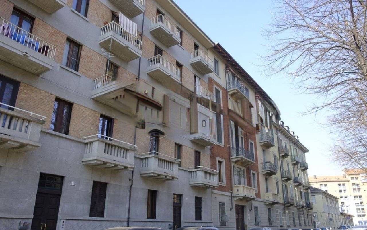 Квартира в Турине, Италия, 45 м2 - фото 1