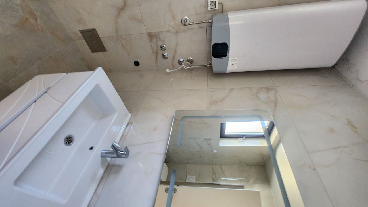 Квартира в Баре, Черногория, 51 м² - фото 19