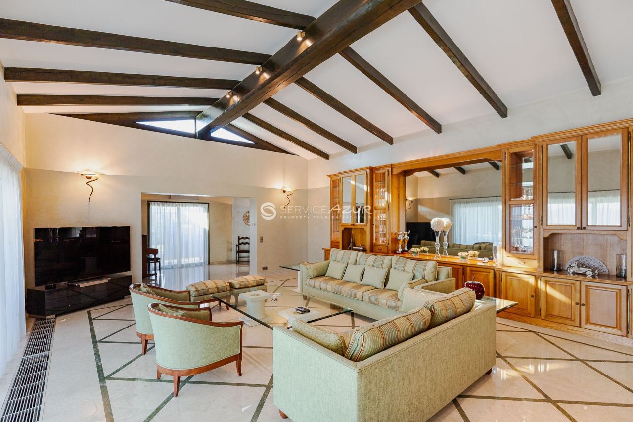 Вилла в Мужене, Франция, 550 м² - фото 9