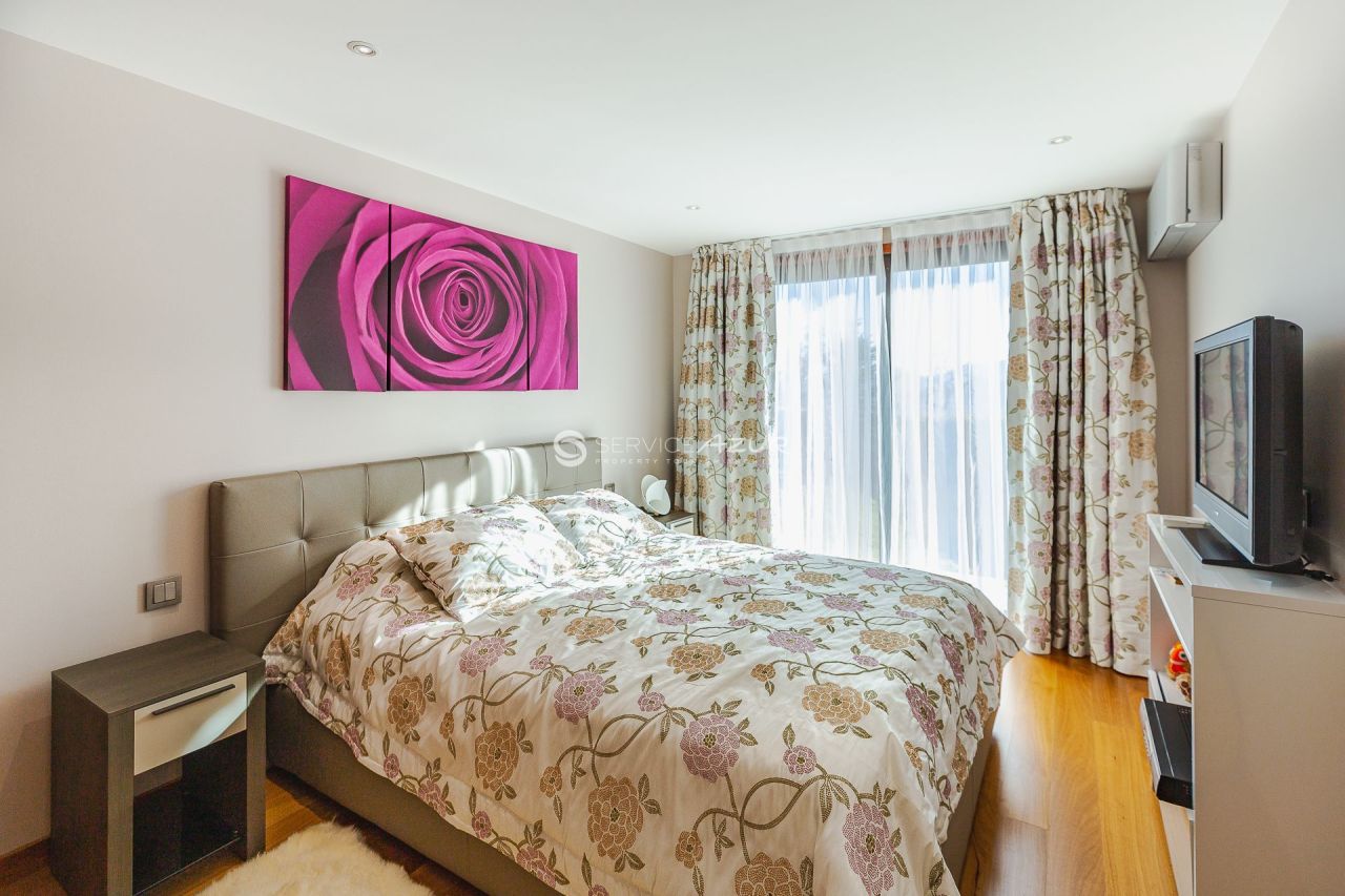 Вилла в Мужене, Франция, 550 м² - фото 15