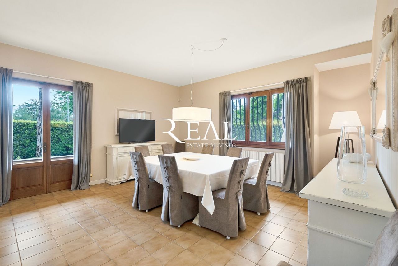 Вилла в Форте деи Марми, Италия, 420 м² - фото 8