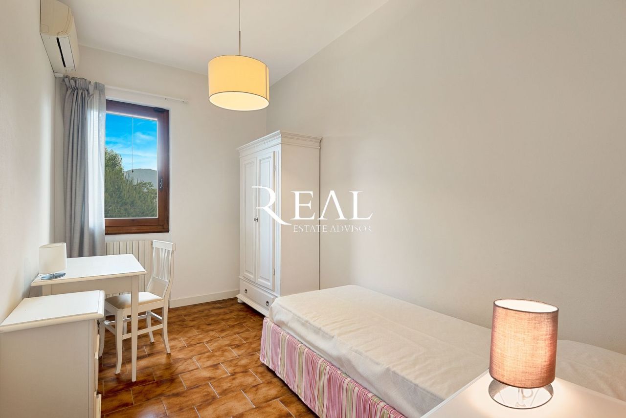 Вилла в Форте деи Марми, Италия, 420 м² - фото 14