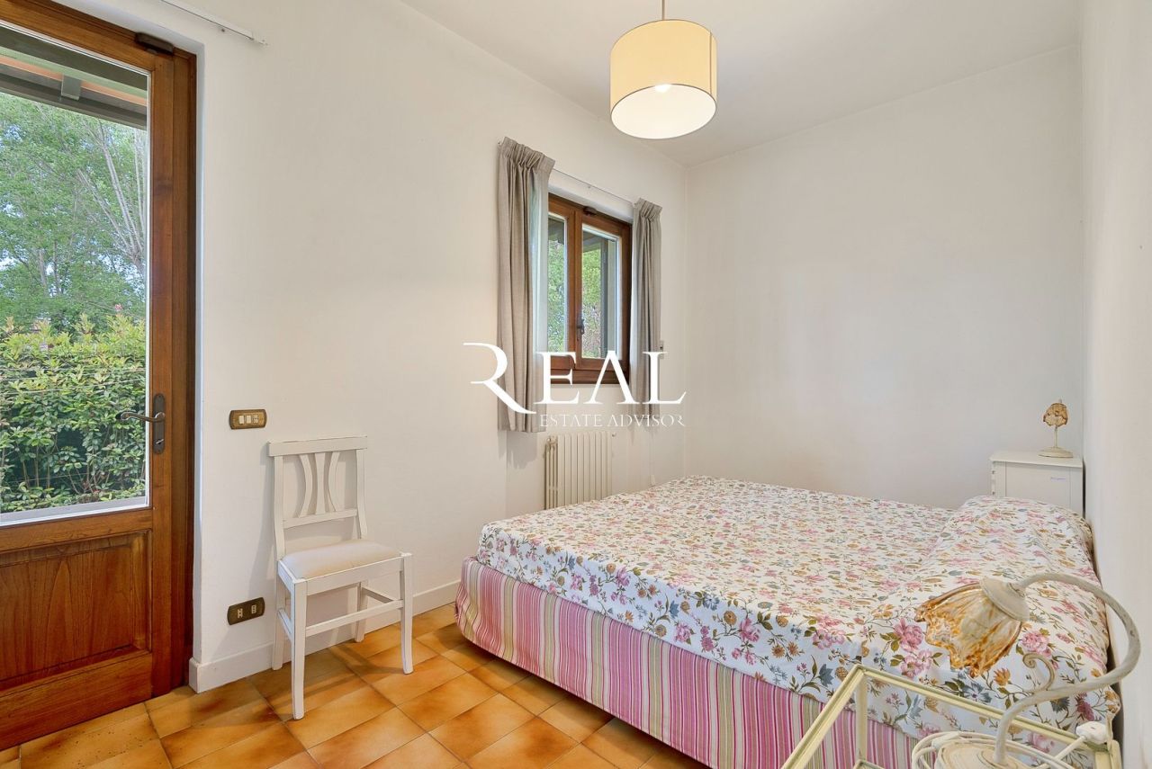 Вилла в Форте деи Марми, Италия, 420 м² - фото 15