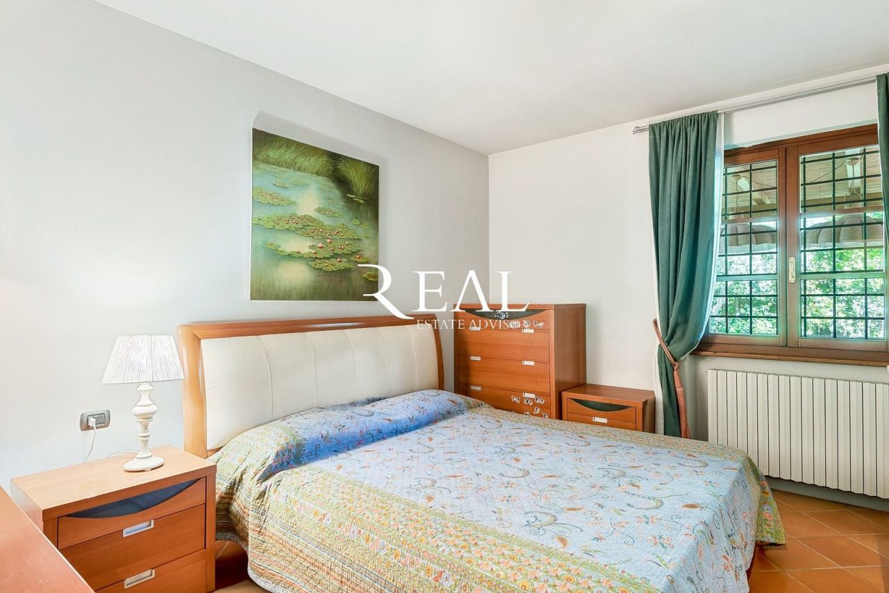 Вилла в Форте деи Марми, Италия, 260 м² - фото 13