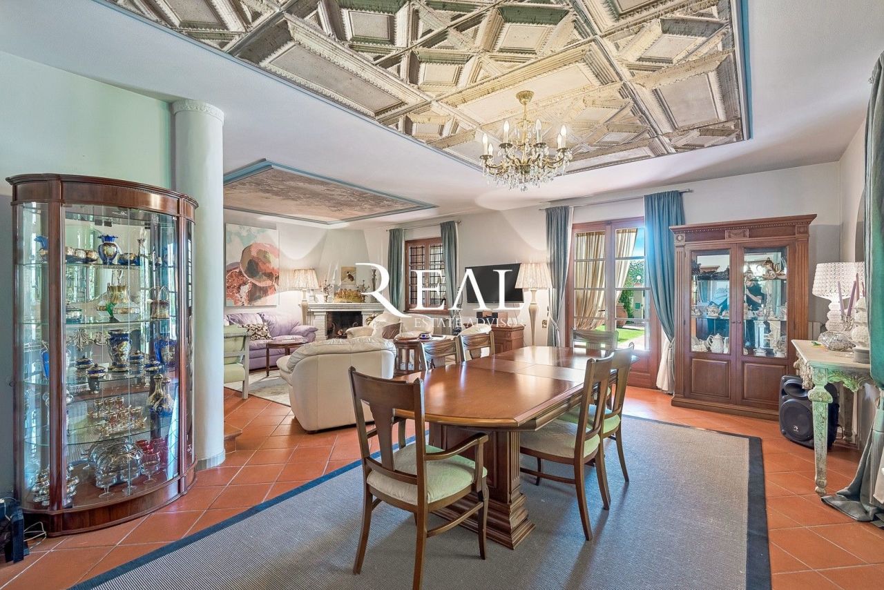 Вилла в Форте деи Марми, Италия, 260 м² - фото 8