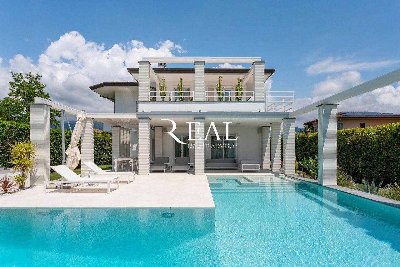 Вилла в Форте деи Марми, Италия, 300 м² - фото 5