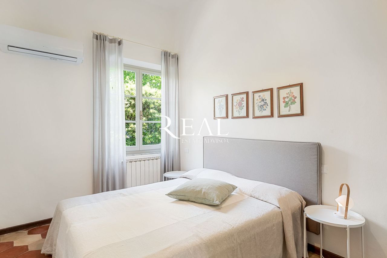 Вилла в Форте деи Марми, Италия, 450 м² - фото 17