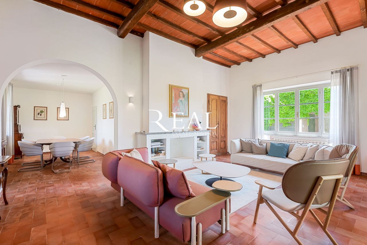 Вилла в Форте деи Марми, Италия, 450 м² - фото 9