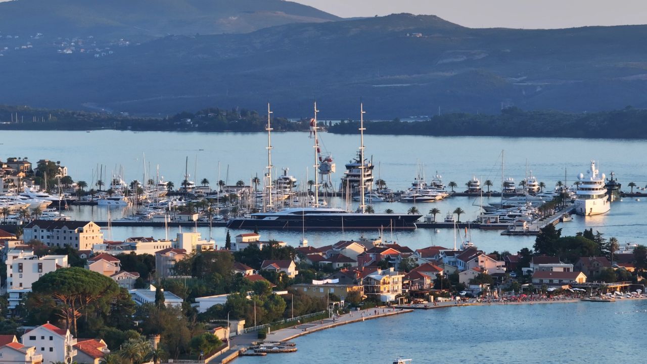 Земля в Тивате, Черногория, 11 342 м² - фото 7