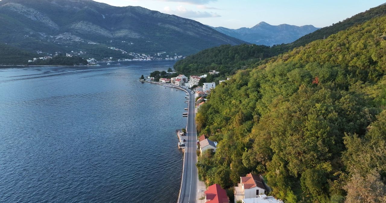 Земля в Тивате, Черногория, 11 342 м² - фото 3