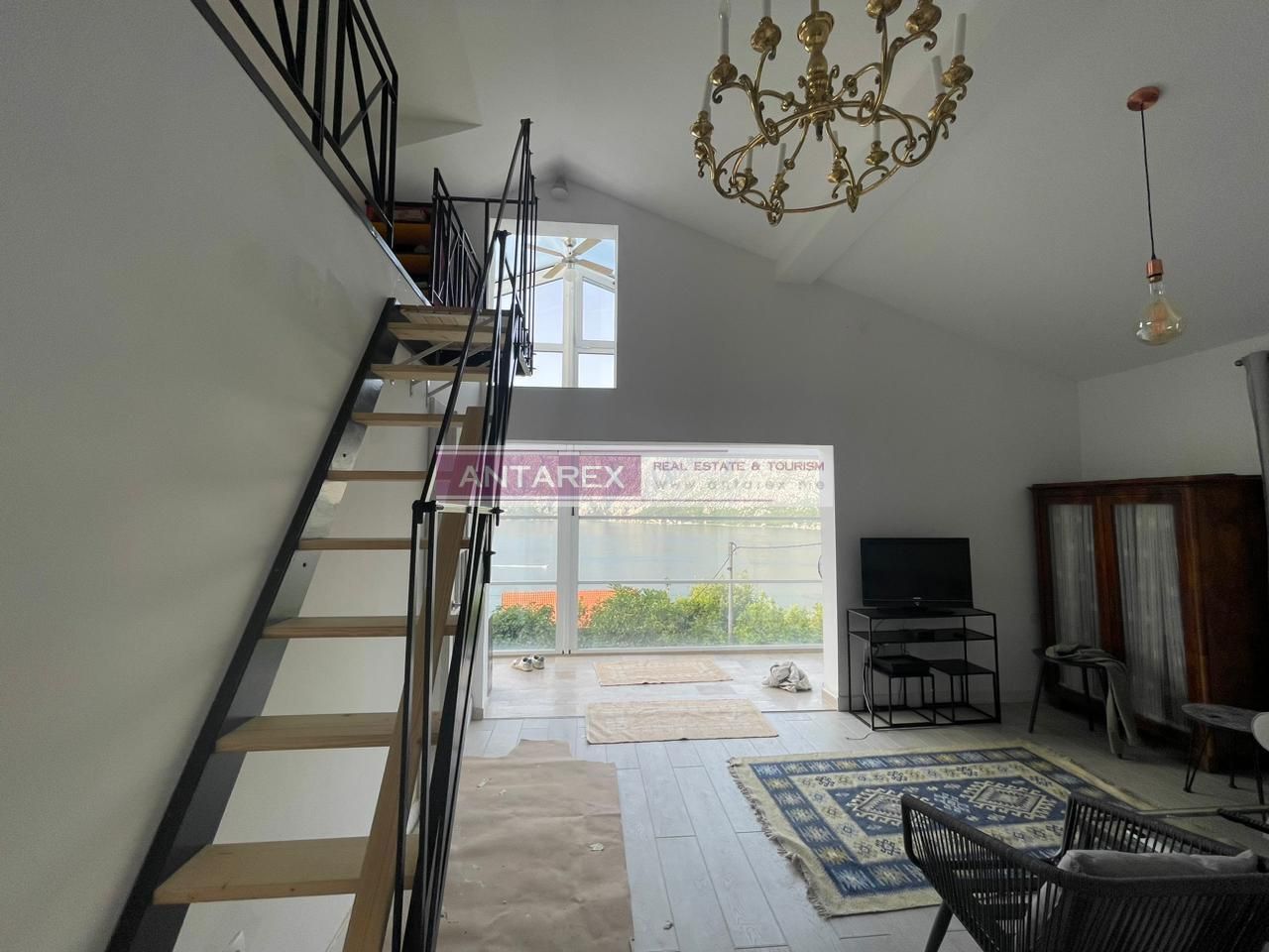 Вилла в Прчани, Черногория, 222 м² - фото 2