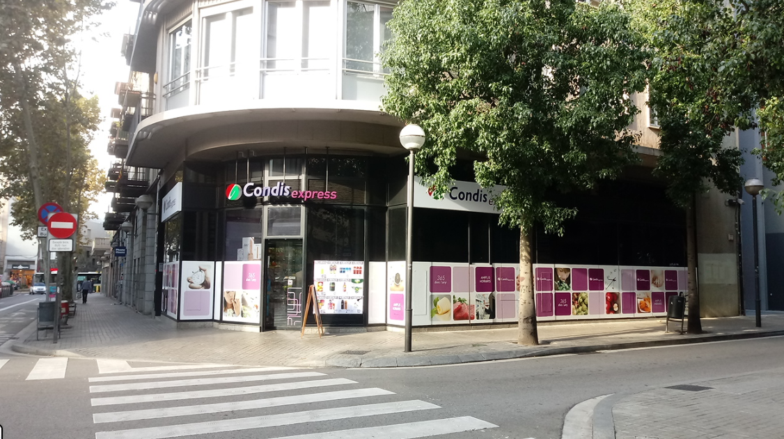 Магазин в Серданьола-дель-Вальес, Испания, 1 034 м2 - фото 1