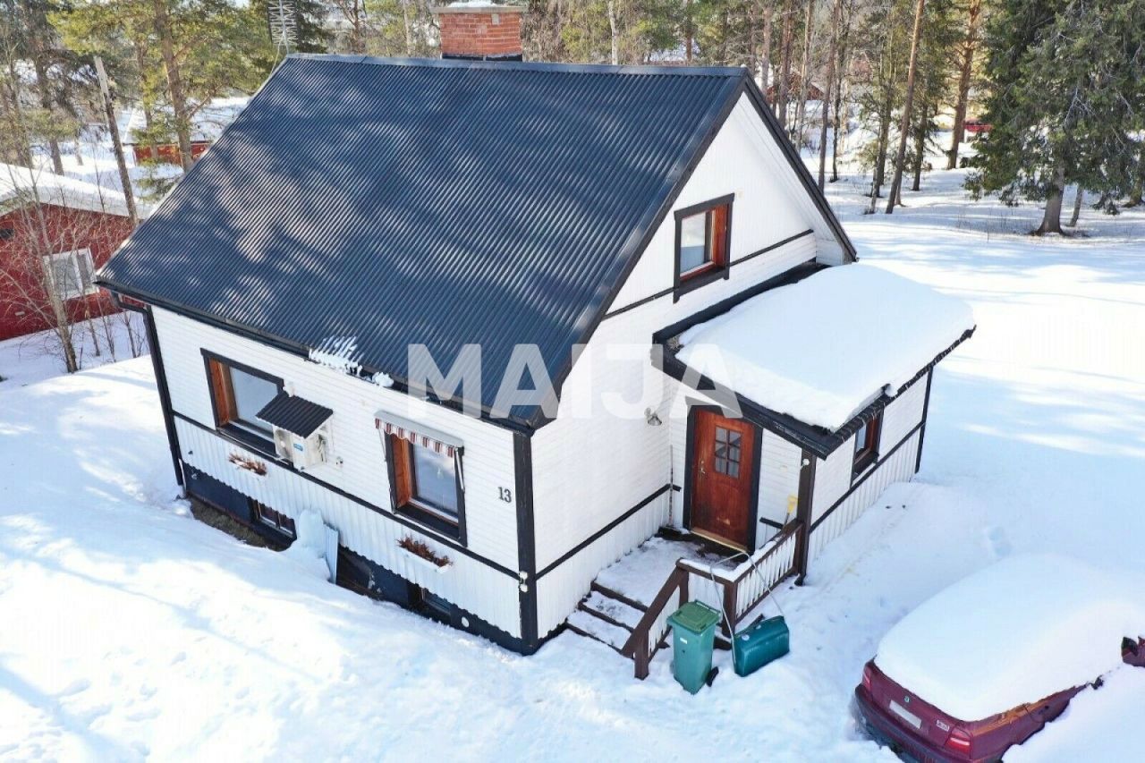 Купить дом в Швеции - цена 2 736 898 рублей, 92 м², 3 этажа – Prian.ru