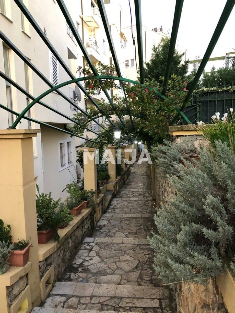 Апартаменты в Тиране, Албания, 113 м² - фото 1