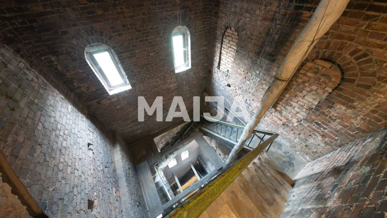 Офис в Даугавпилсе, Латвия, 2 000 м² - фото 2