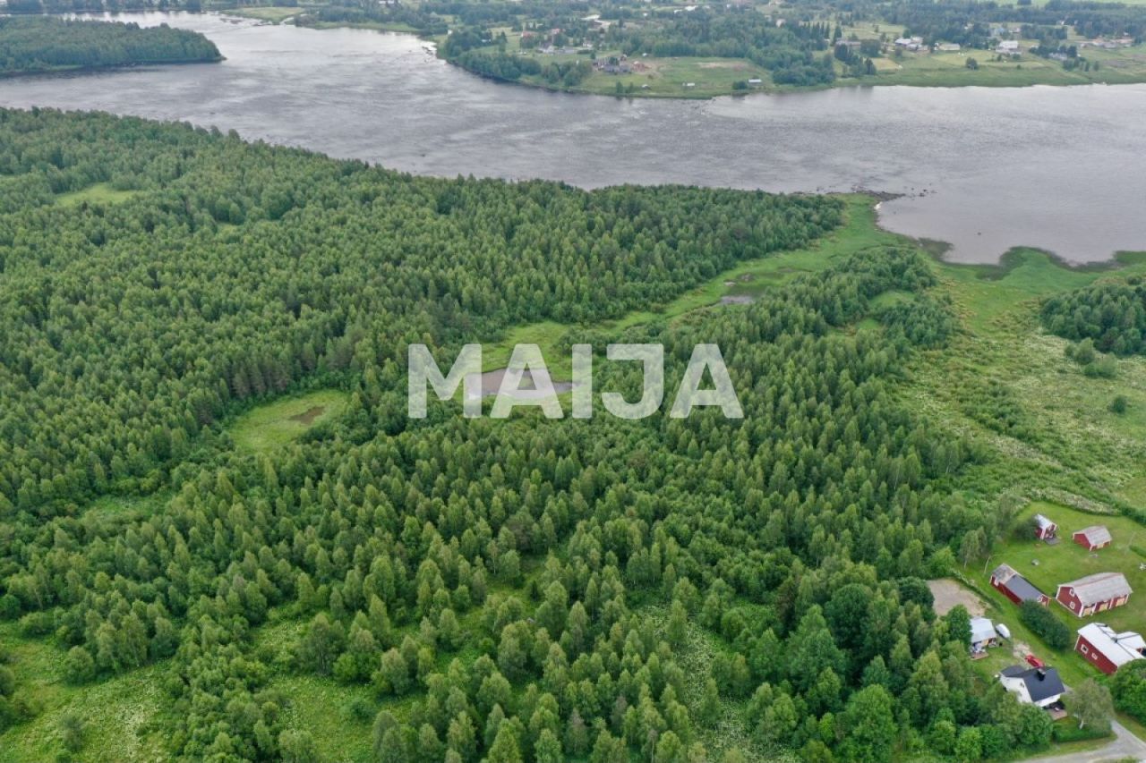 Земля в Хапаранде, Швеция, 5 658 м² - фото 1