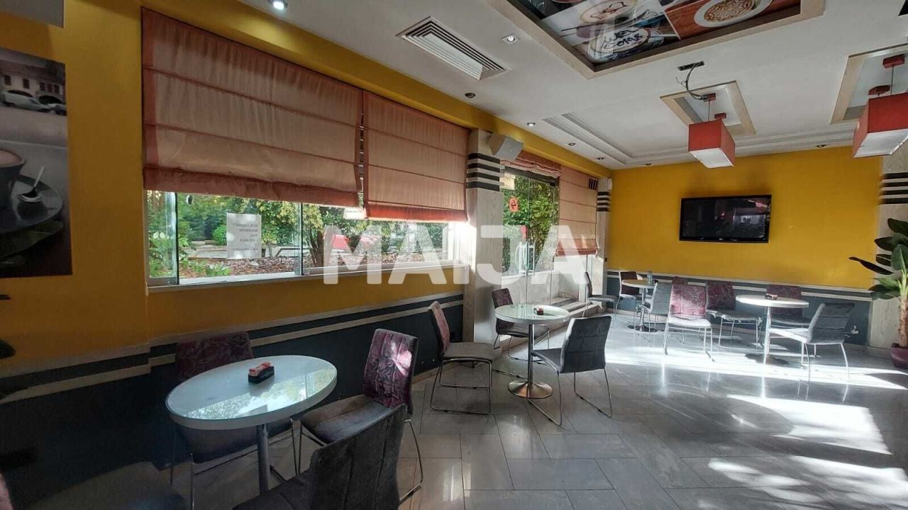 Кафе, ресторан в Тиране, Албания, 180 м² - фото 2