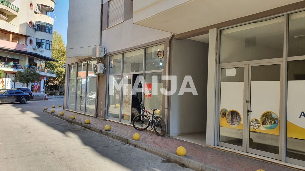 Офис в Тиране, Албания, 39 м² - фото 2