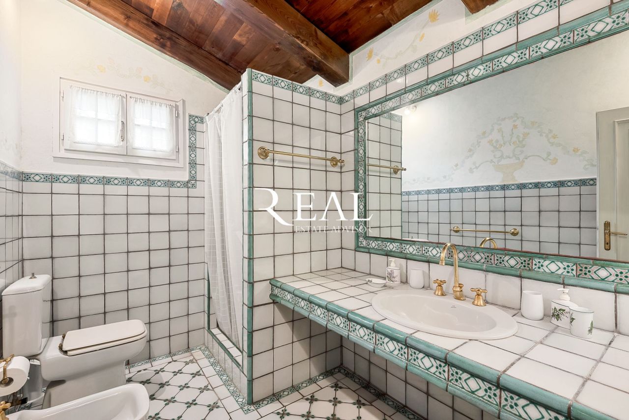 Вилла в Форте деи Марми, Италия, 220 м² - фото 15