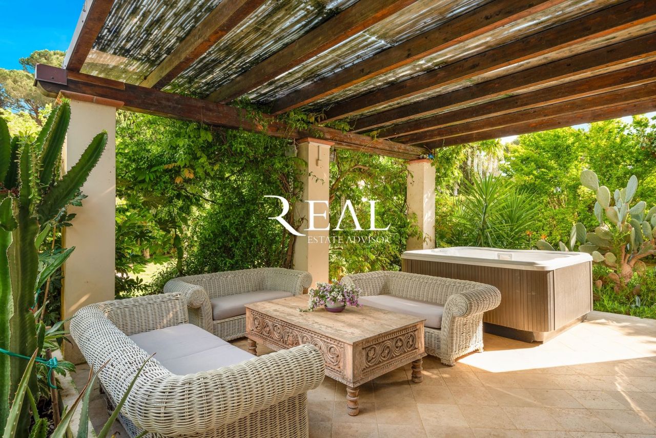 Вилла в Форте деи Марми, Италия, 350 м² - фото 4