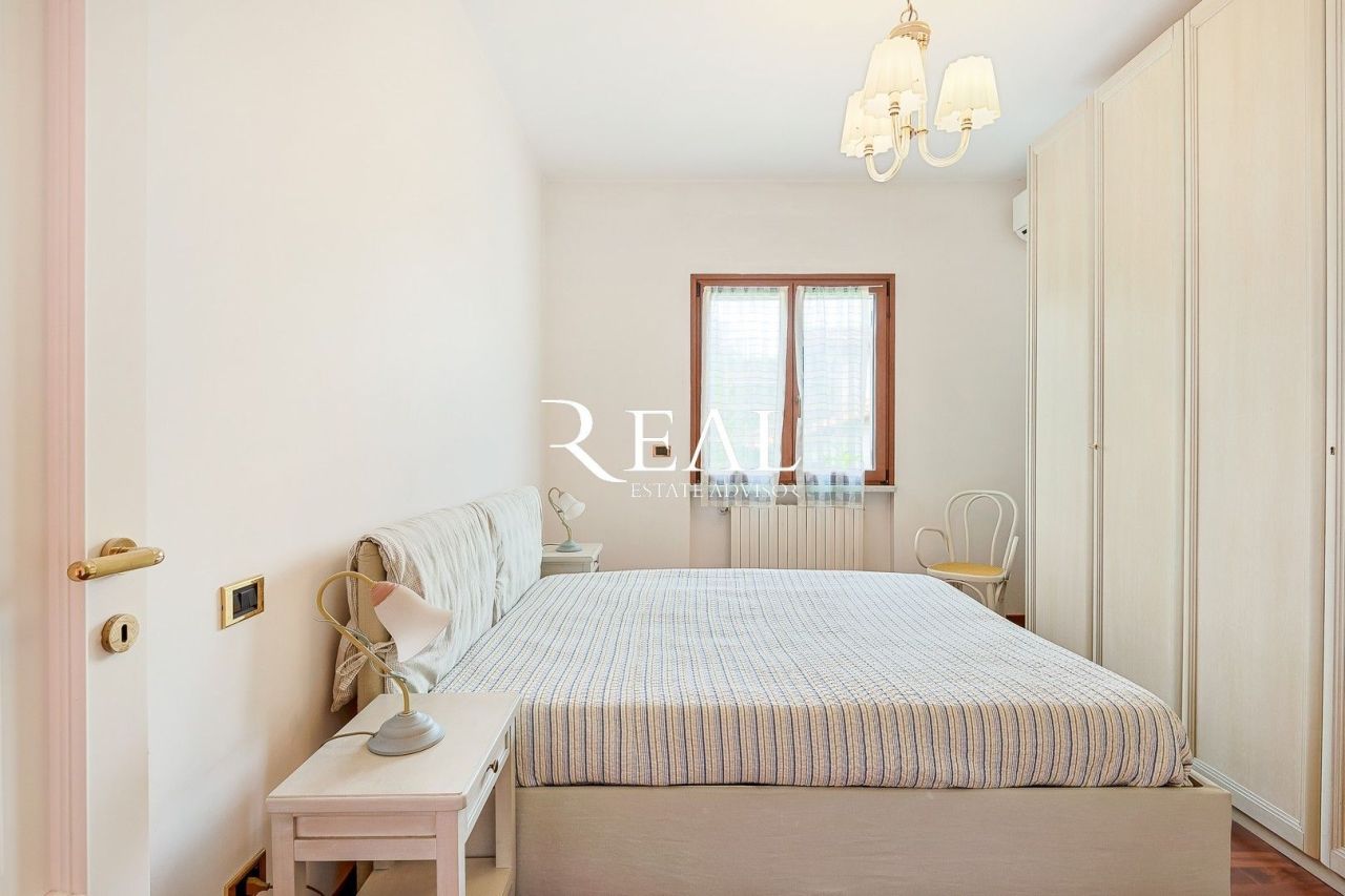 Вилла в Форте деи Марми, Италия, 187 м² - фото 11