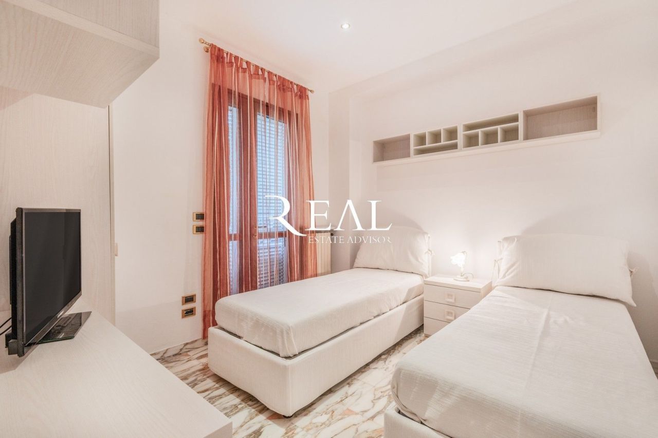 Вилла в Форте деи Марми, Италия, 187 м² - фото 17