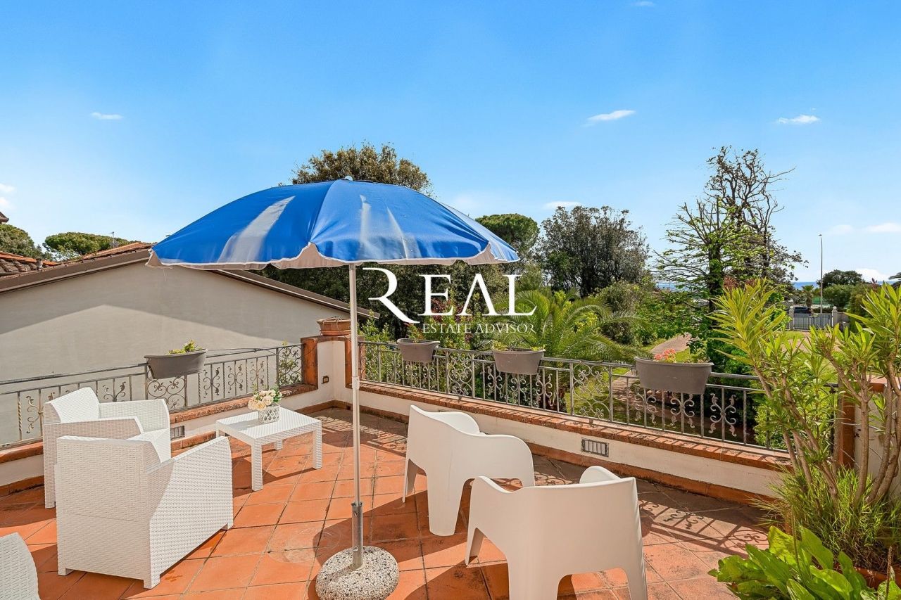 Вилла в Форте деи Марми, Италия, 187 м² - фото 15