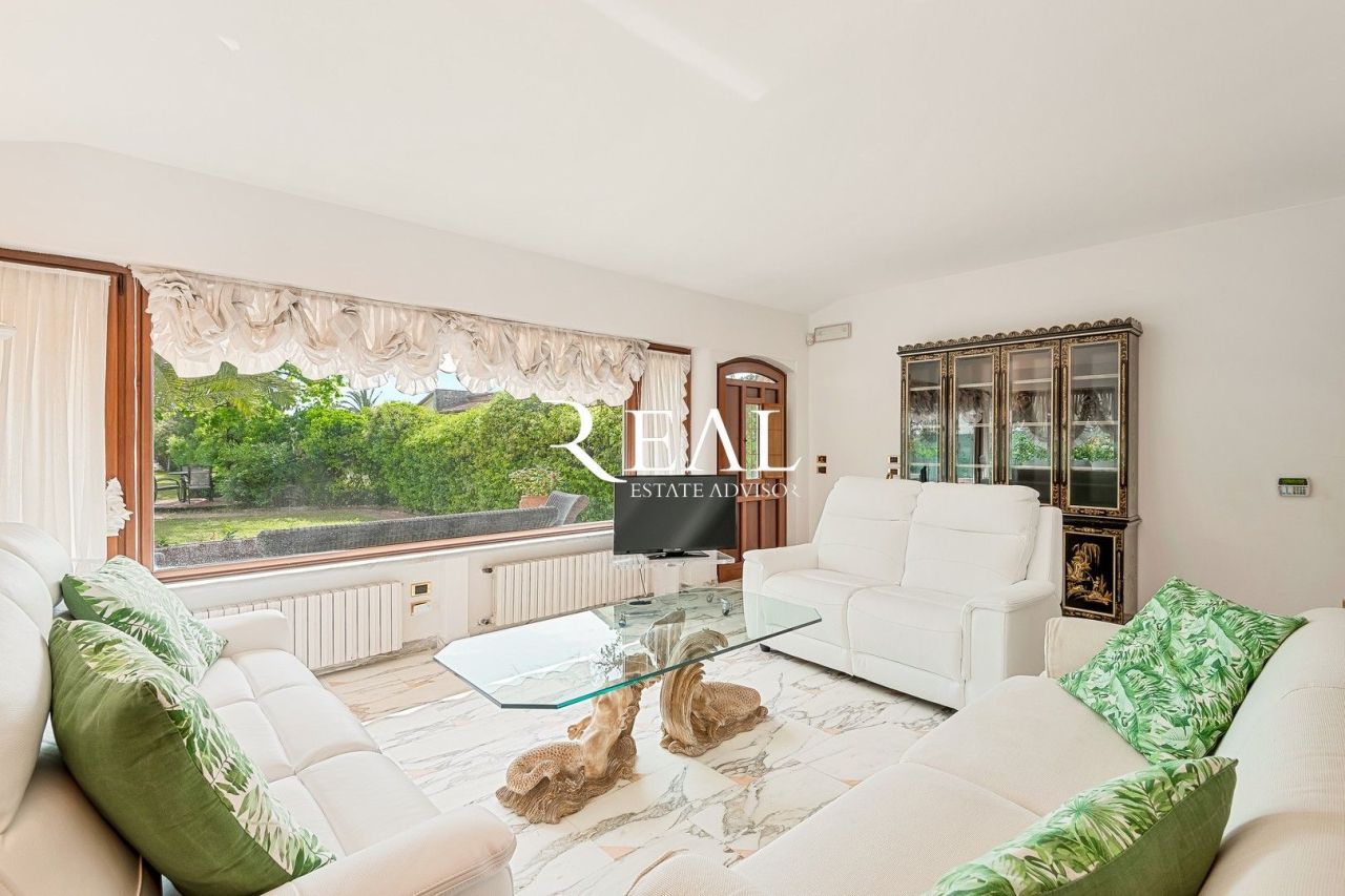 Вилла в Форте деи Марми, Италия, 187 м² - фото 5