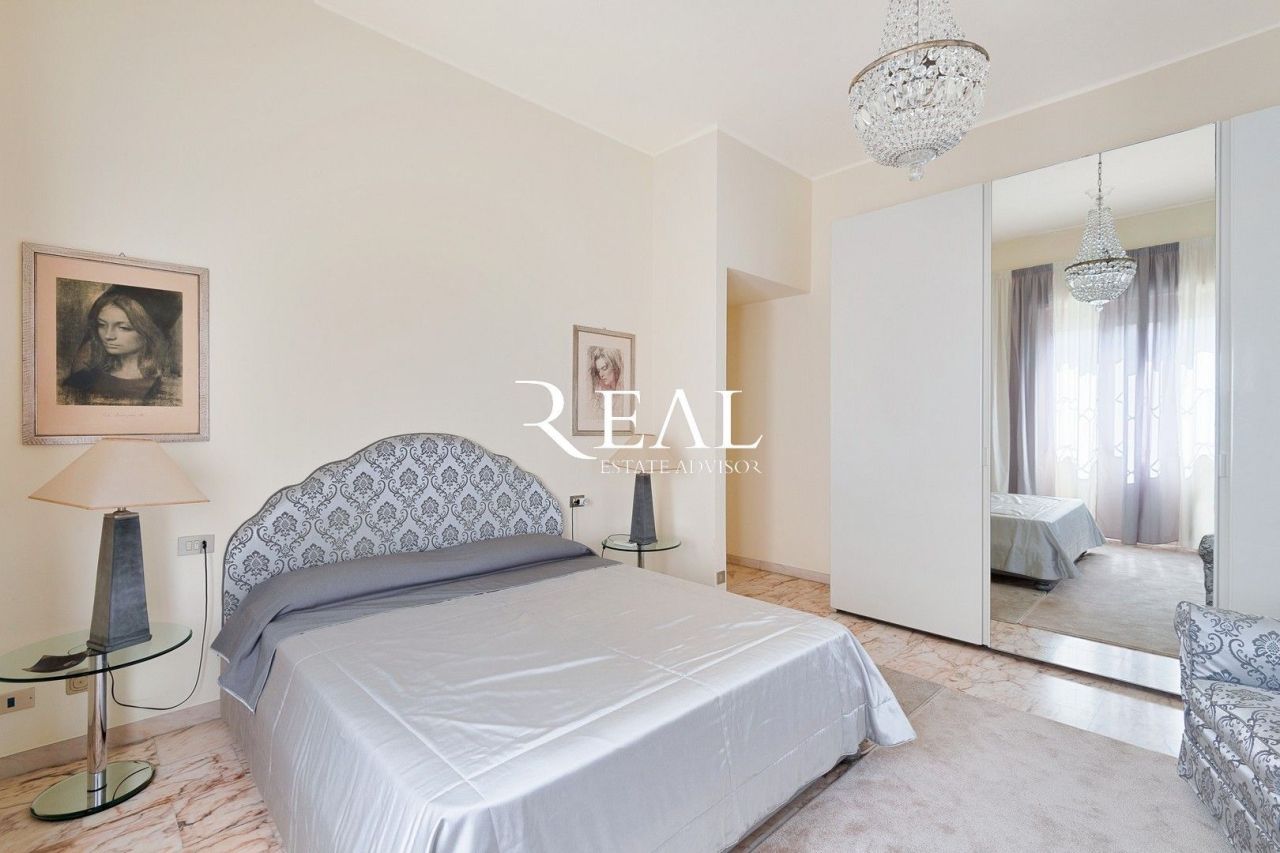 Вилла в Форте деи Марми, Италия, 300 м² - фото 13