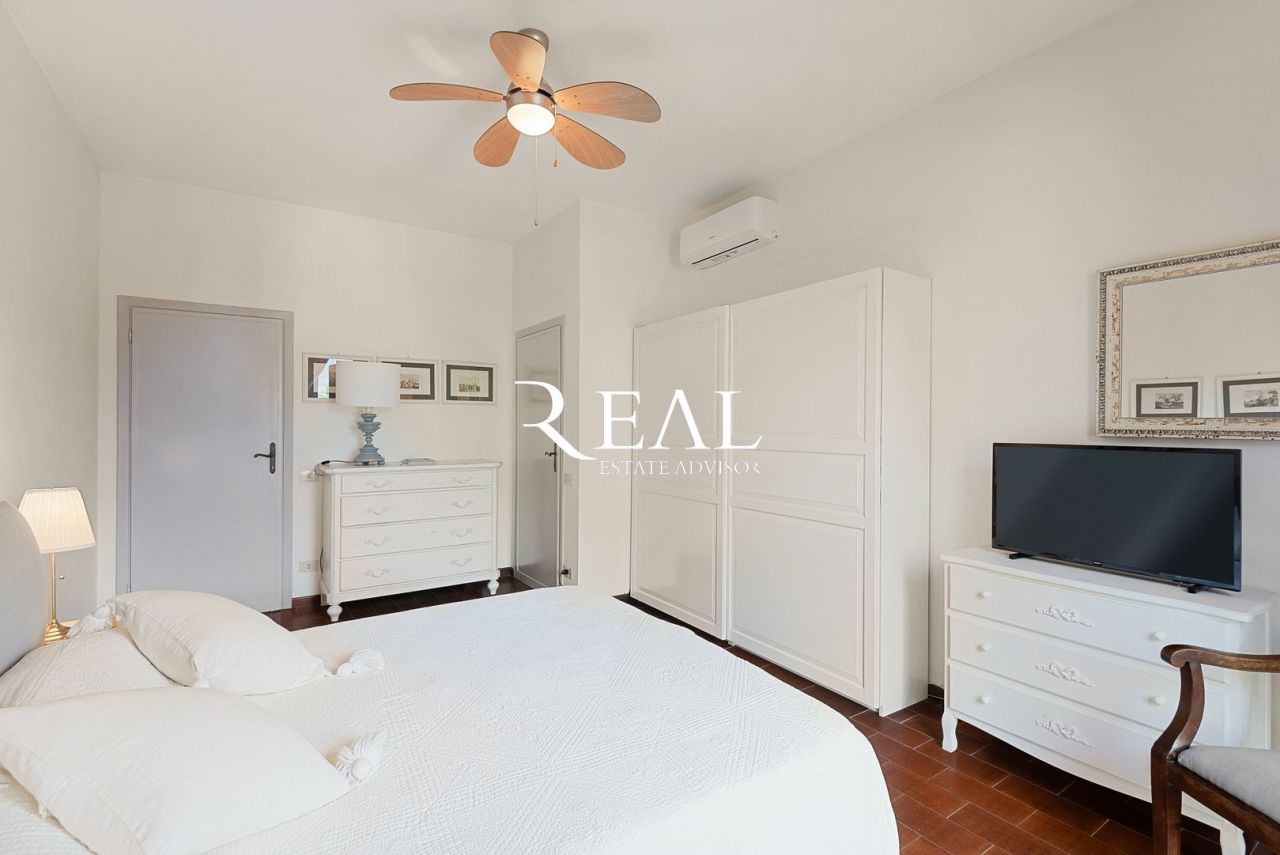 Вилла в Форте деи Марми, Италия, 200 м² - фото 10