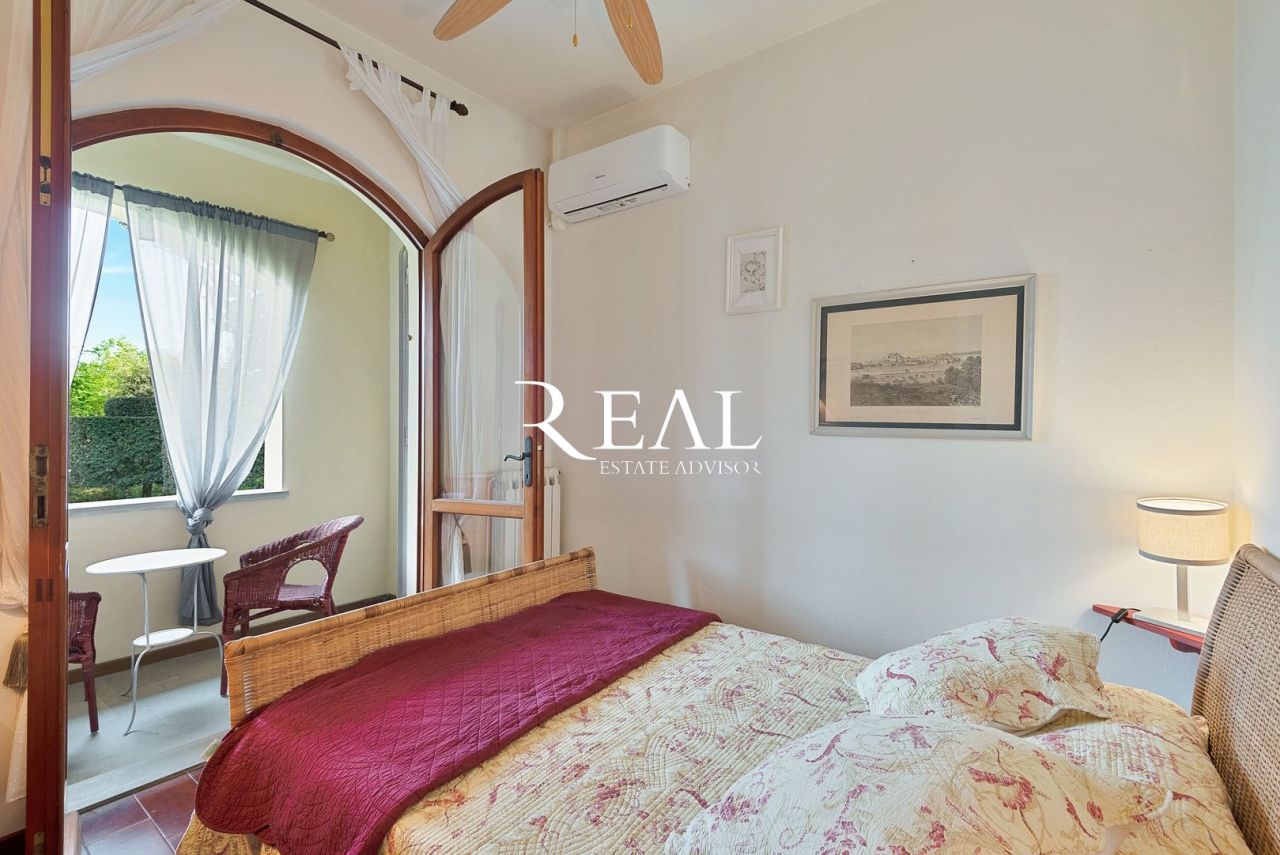 Вилла в Форте деи Марми, Италия, 200 м² - фото 12