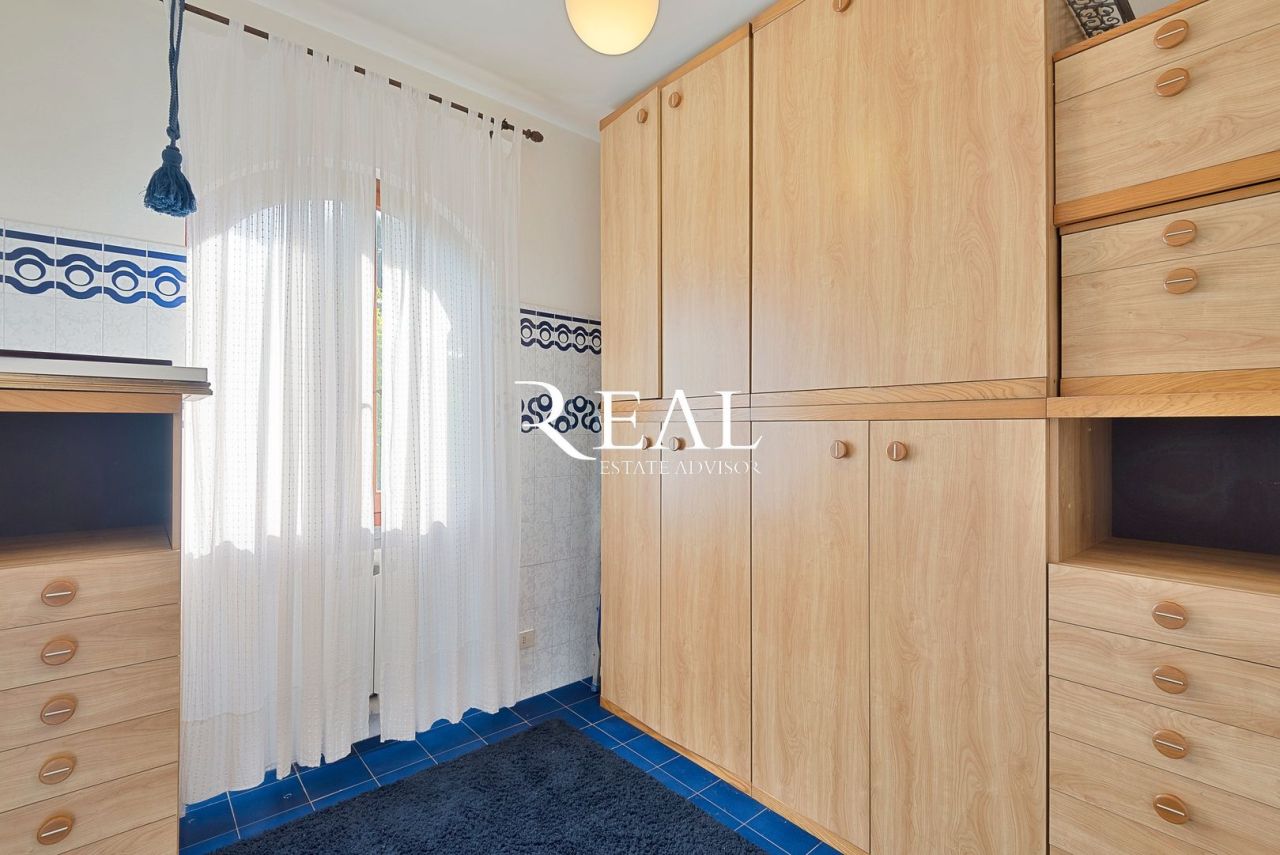 Вилла в Форте деи Марми, Италия, 200 м² - фото 8