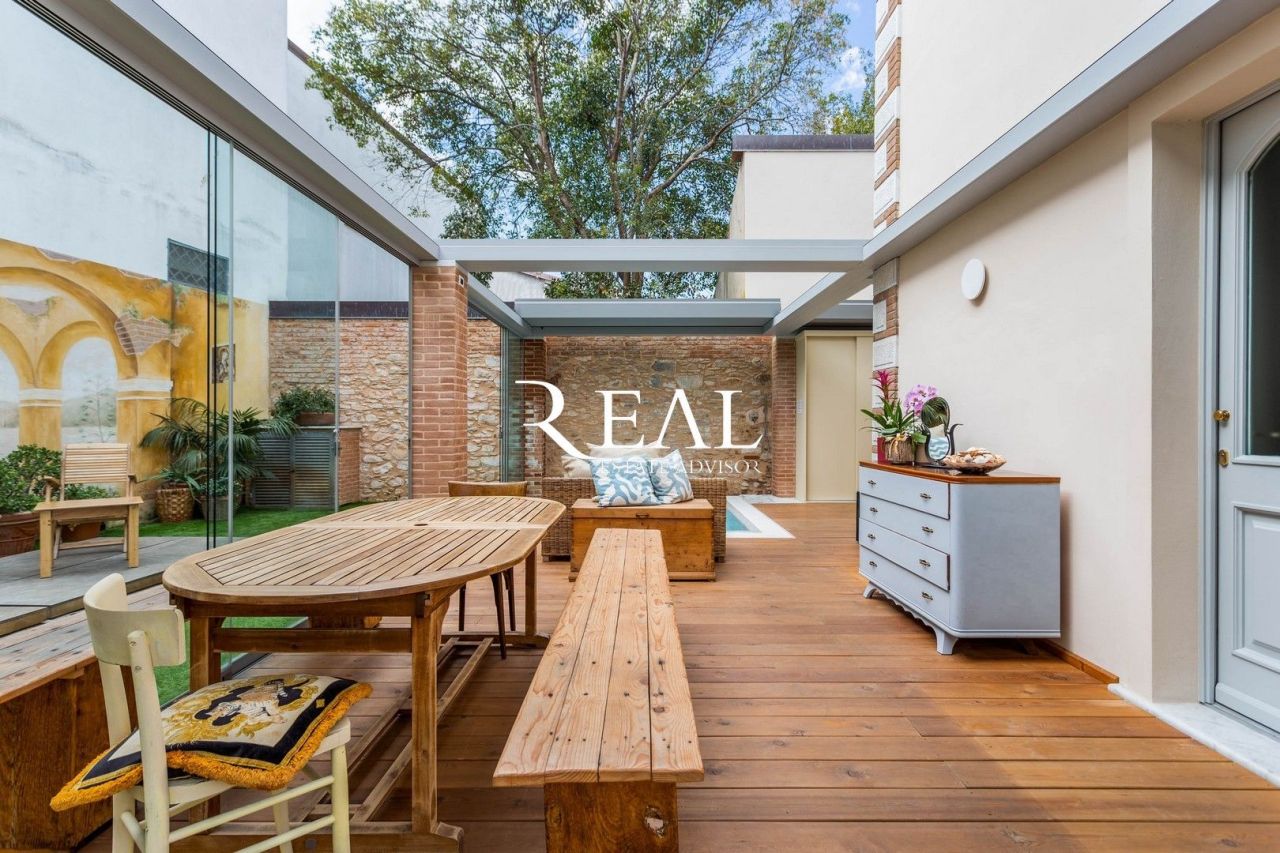 Вилла в Форте деи Марми, Италия, 250 м² - фото 3