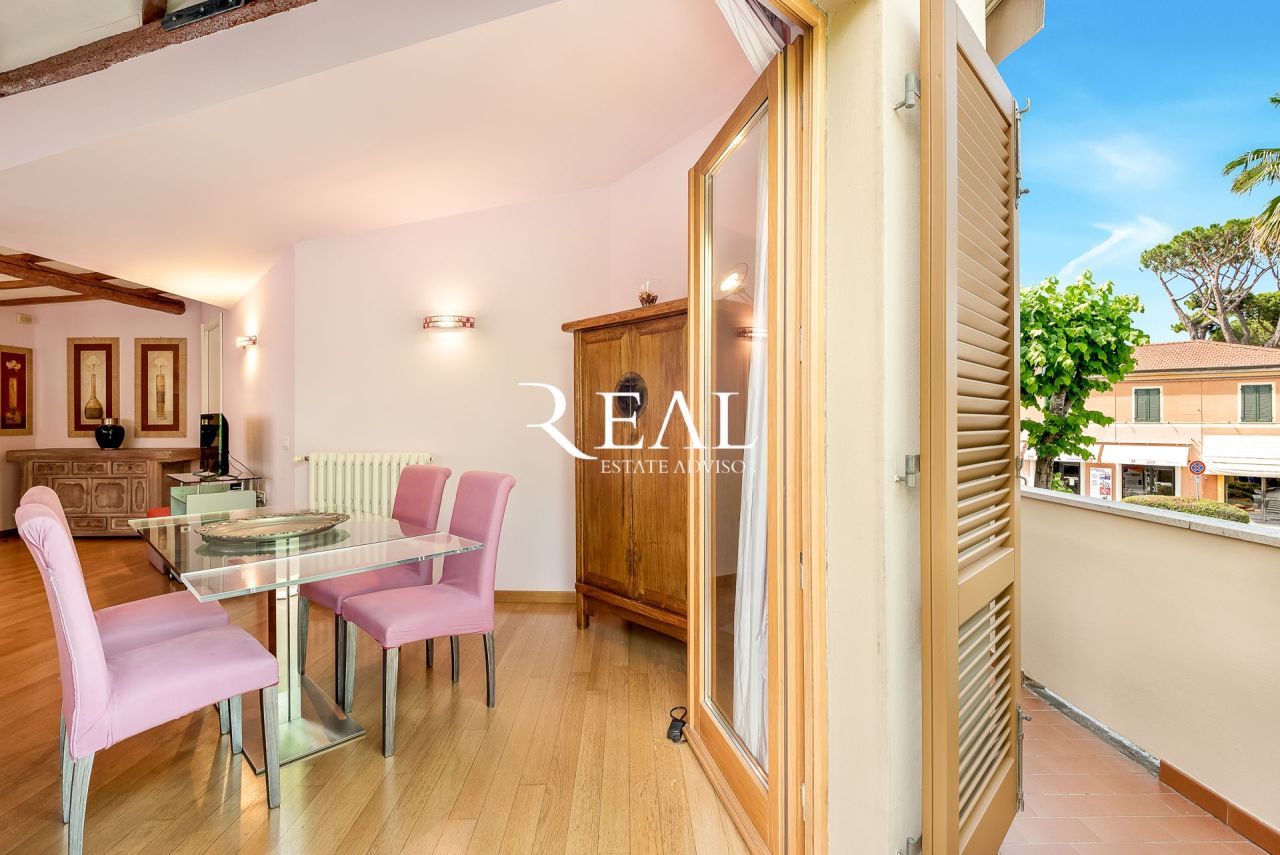 Апартаменты в Форте деи Марми, Италия, 80 м² - фото 16