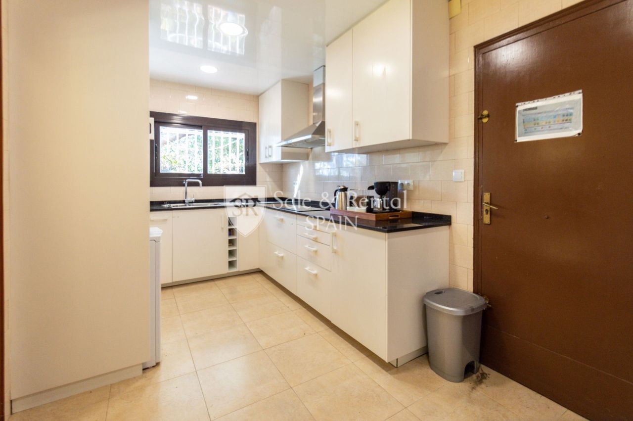 Вилла в Бланесе, Испания, 218 м² - фото 7