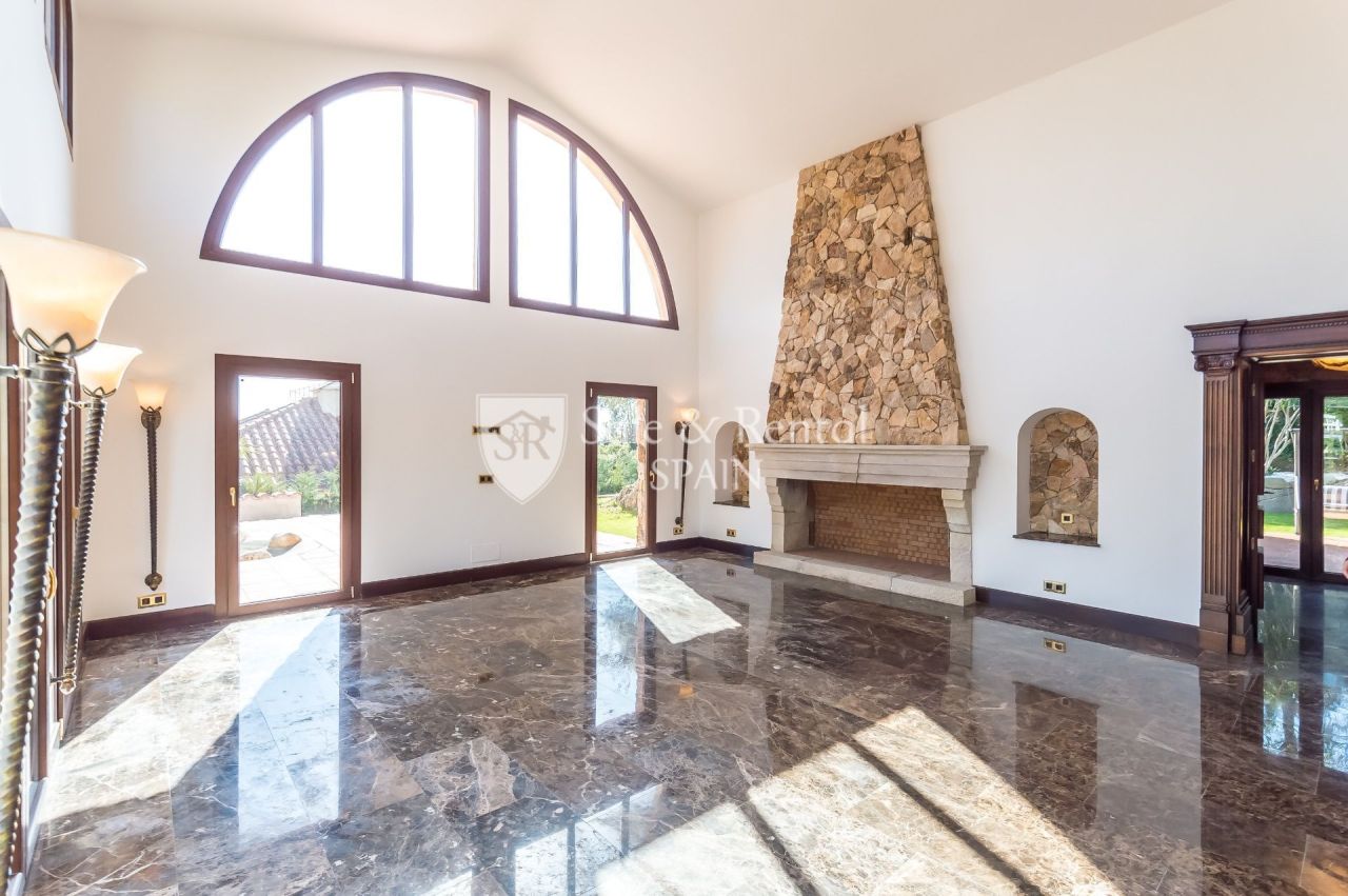 Вилла в Бланесе, Испания, 408 м² - фото 3