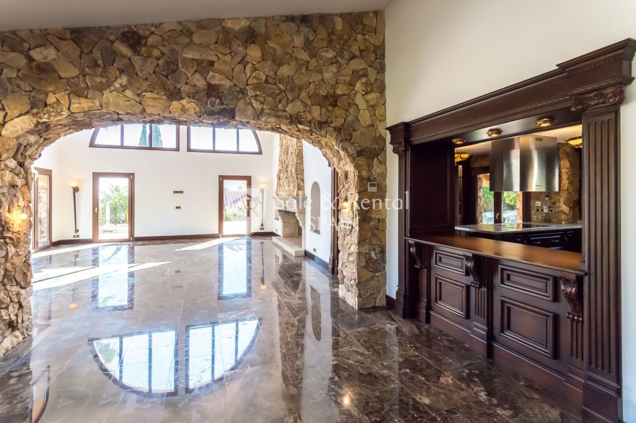 Вилла в Бланесе, Испания, 408 м² - фото 16