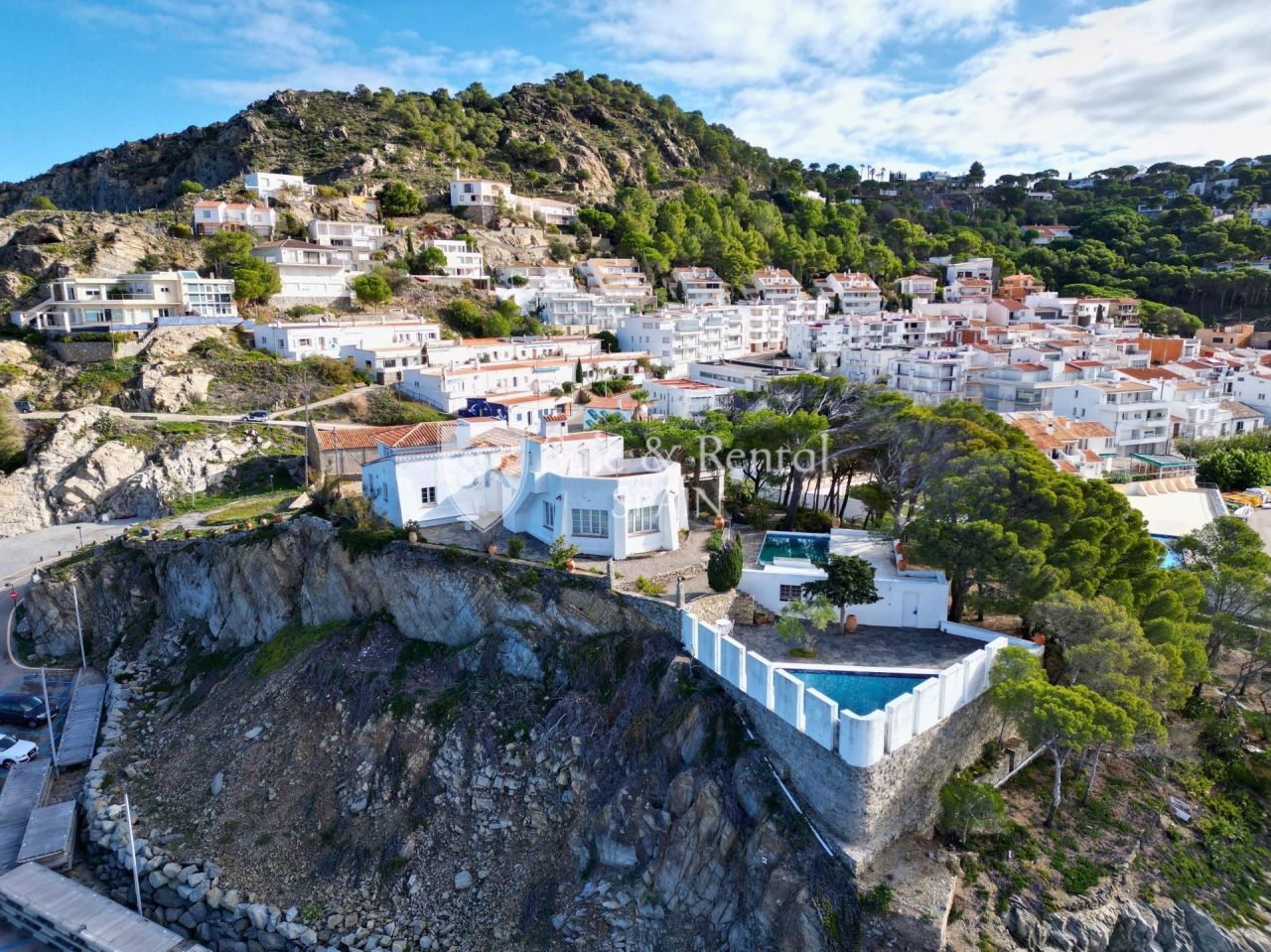 Вилла в Эль-Порт-де-ла-Сельве, Испания, 425 м² - фото 2