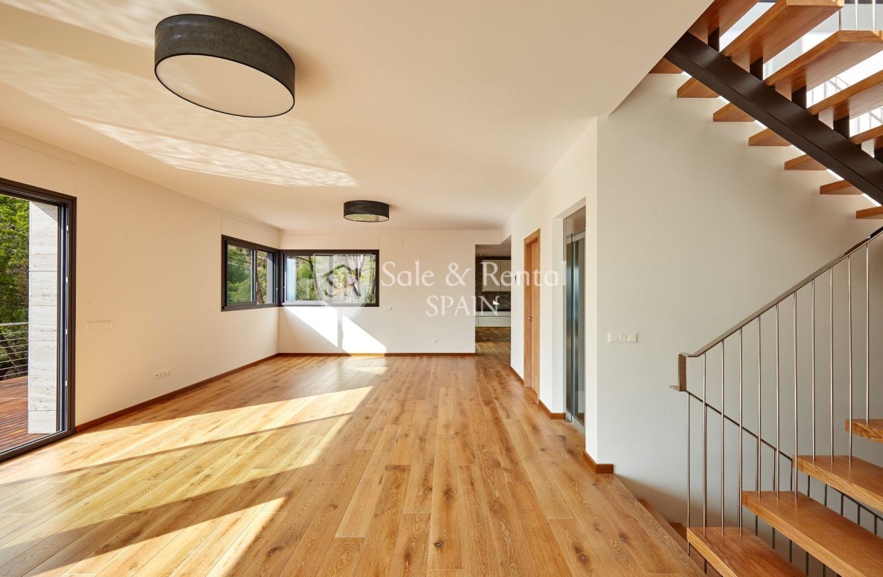 Вилла на Льорет-де-Мар, Испания, 331 м² - фото 9