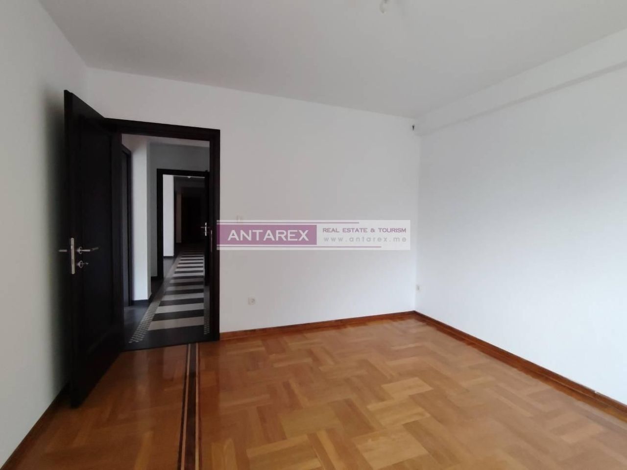 Апартаменты в Петроваце, Черногория, 137 м² - фото 8